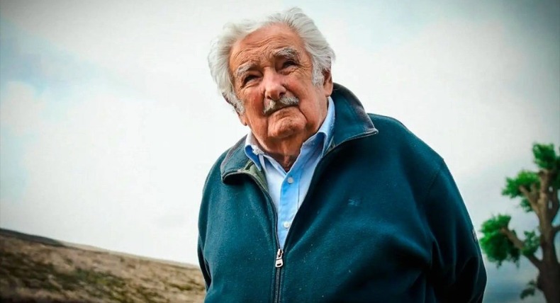 Leia mais sobre o artigo Mujica e o funeral que a imprensa quis escrever